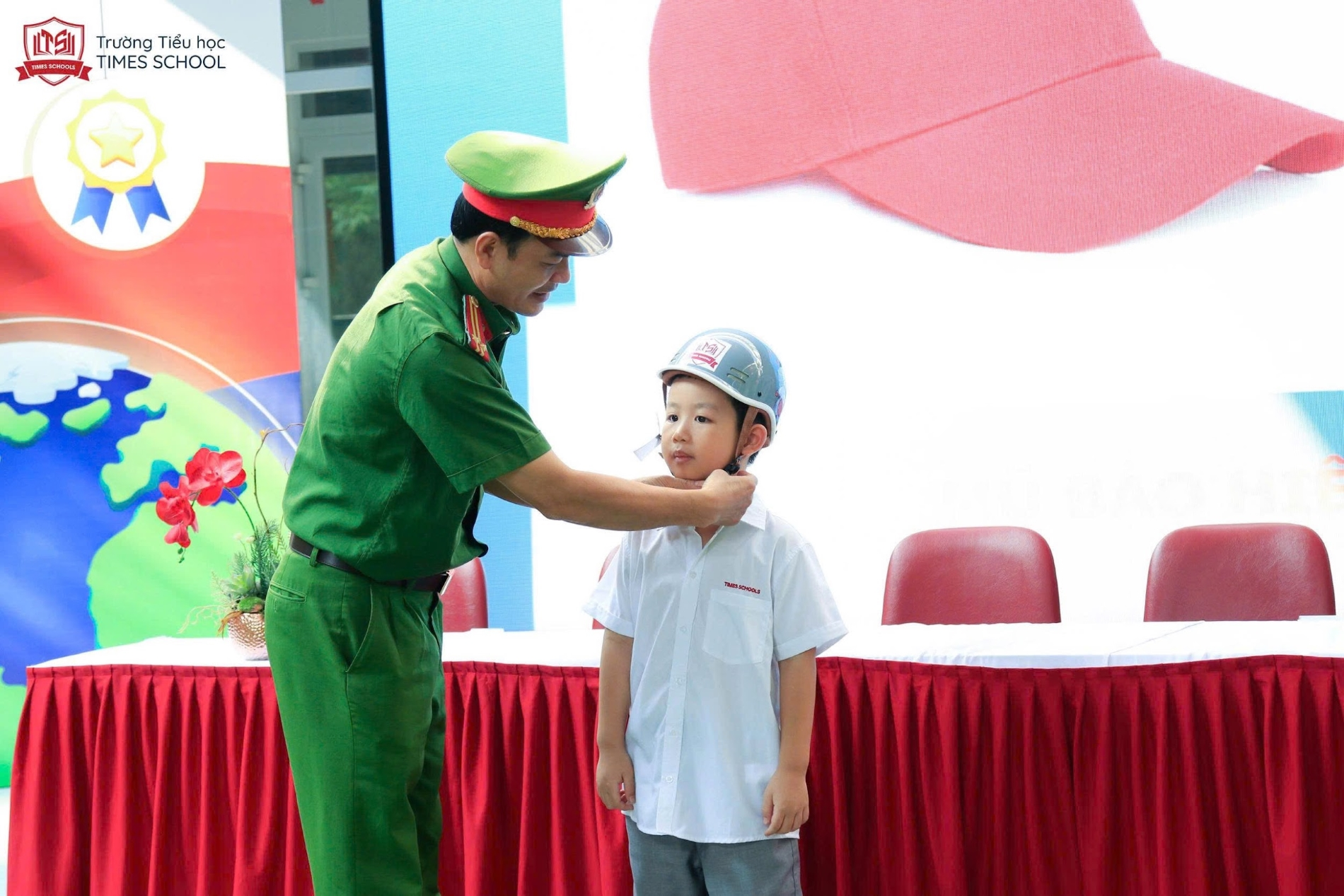 Tuyên truyền Luật Trật tự, an toàn giao thông đường bộ tại trường học